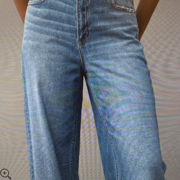 American Eagle Super High-Waisted Baggy Wide-Leg Jean Size 8 Short - Picture 5 of 5